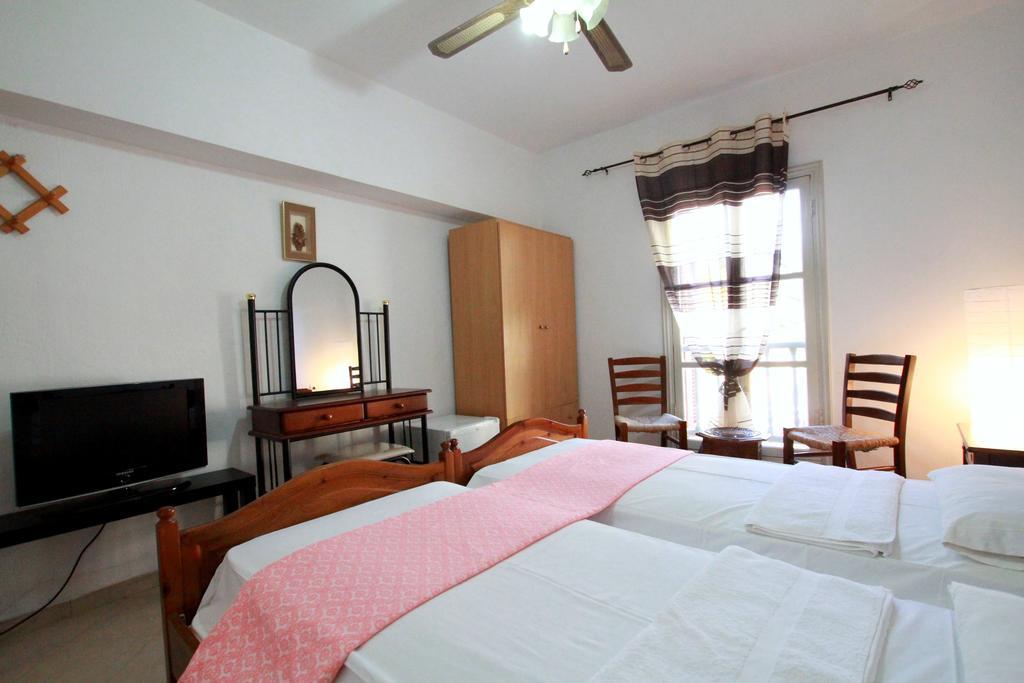 Traditional Apartments Alexandra Meyísti 部屋 写真